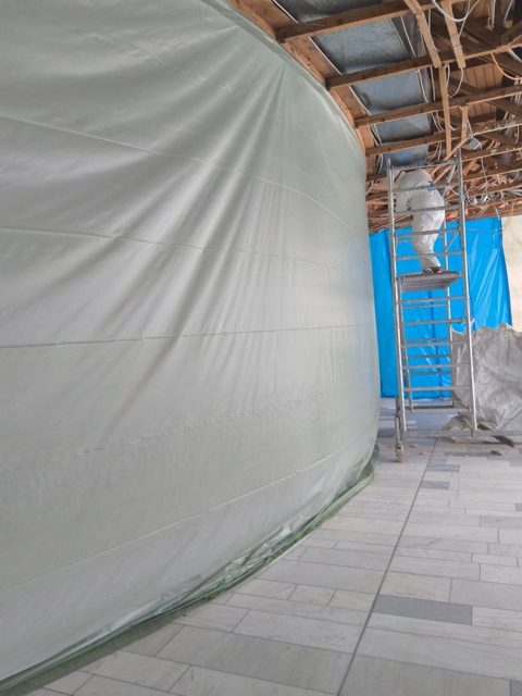 Staubdichte Folienabschottung im Hallenbereich